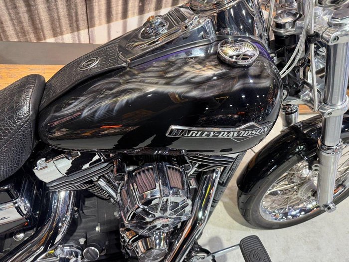 2012 Harley-Davidson Dyna Super Glide Custom 1584 (FXDC)