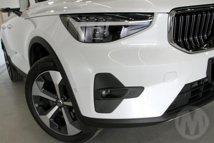 2026 Volvo XC40 Ultra B4 Bright