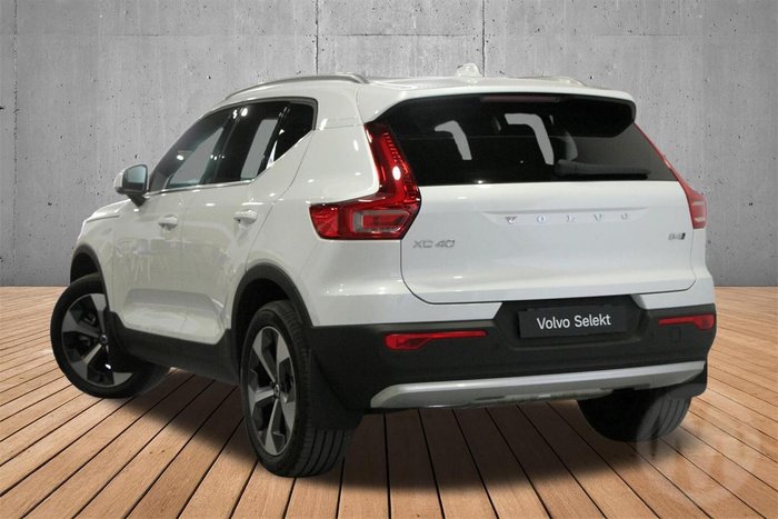 2026 Volvo XC40 Ultra B4 Bright