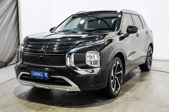 2023 Mitsubishi Outlander Exceed