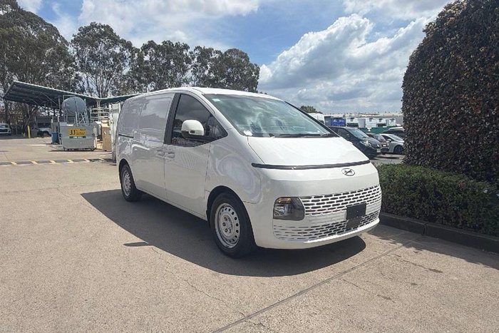 2022 Hyundai STARIA LOAD
