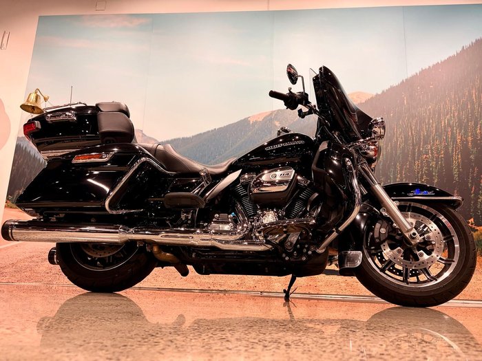 Harley-Davidson Ultra Limited 114 (FLHTK) Touring