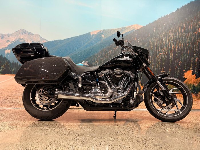2019 Harley-Davidson Sport Glide 107 (FLSB)