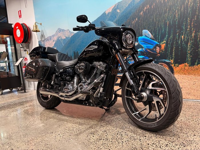2019 Harley-Davidson Sport Glide 107 (FLSB)