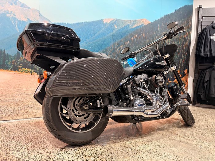 2019 Harley-Davidson Sport Glide 107 (FLSB)
