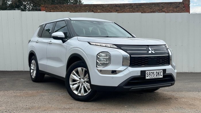 2025 Mitsubishi Outlander