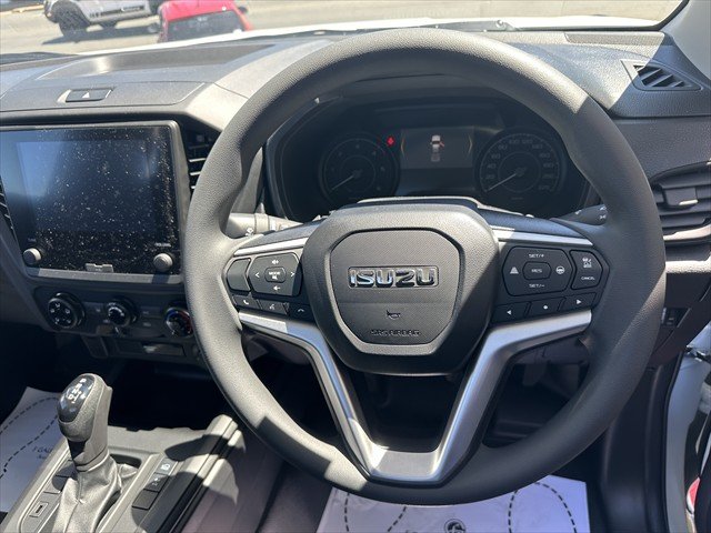 2025 ISUZU D-MAX SX