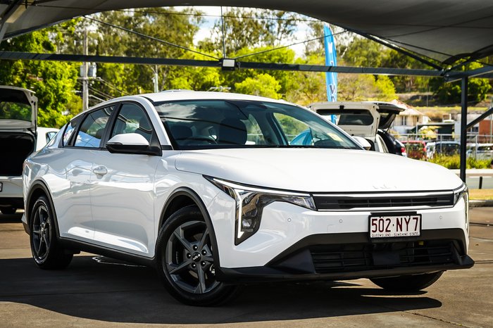 2025 Kia K4 S
