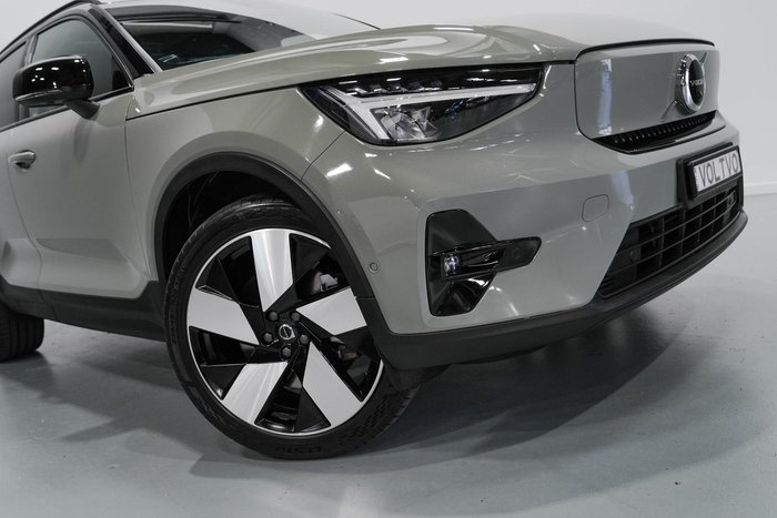 2022 Volvo XC40 Recharge Twin Pure Electric