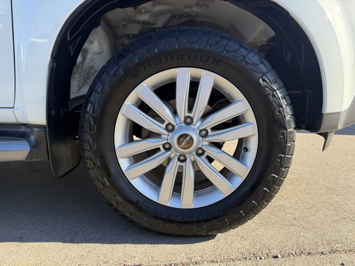 2018 Isuzu MU-X LS-T