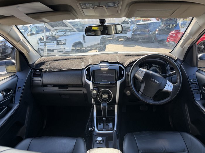 2018 Isuzu MU-X LS-T