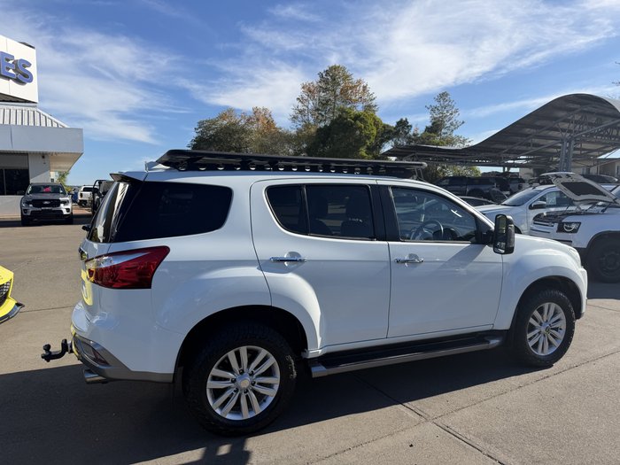 2018 Isuzu MU-X LS-T