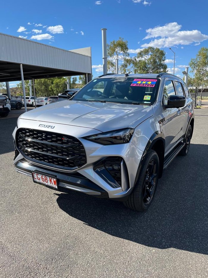 2026 Isuzu MU-X X-TERRAIN