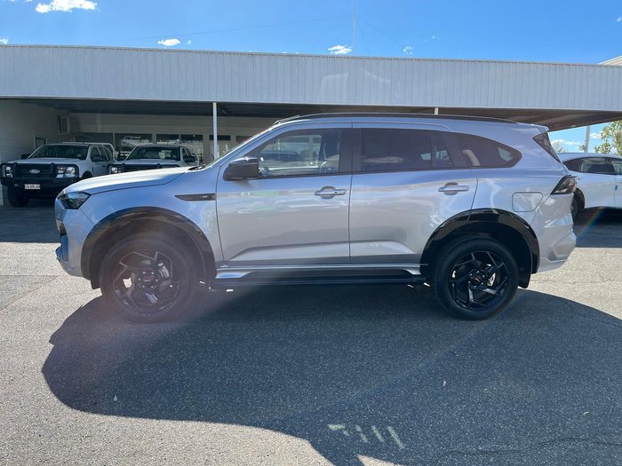 2026 Isuzu MU-X X-TERRAIN