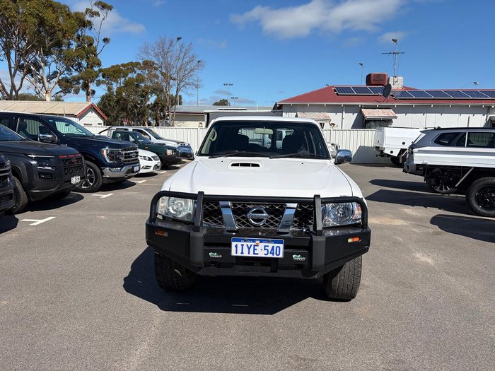 2013 Nissan Patrol ST
