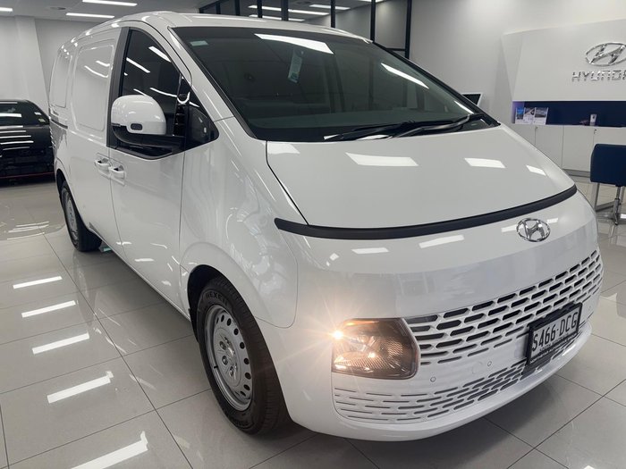 2022 Hyundai STARIA LOAD