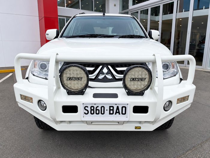 2014 Mitsubishi Challenger