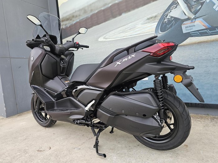 2024 Yamaha XMAX 300 V2 XMAX Red