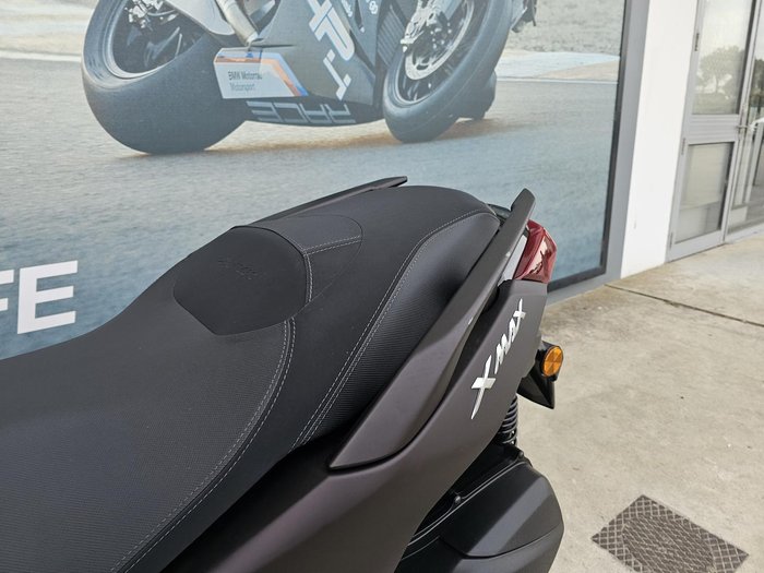 2024 Yamaha XMAX 300 V2 XMAX Red