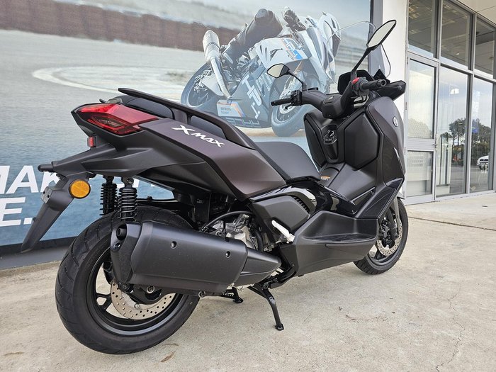2024 Yamaha XMAX 300 V2 XMAX Red