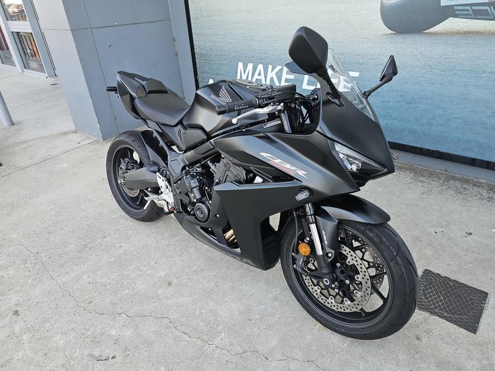 2025 Honda CBR650R E-Clutch CBR 650 Black