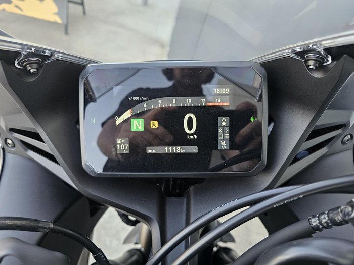 2025 Honda CBR650R E-Clutch CBR 650 Black