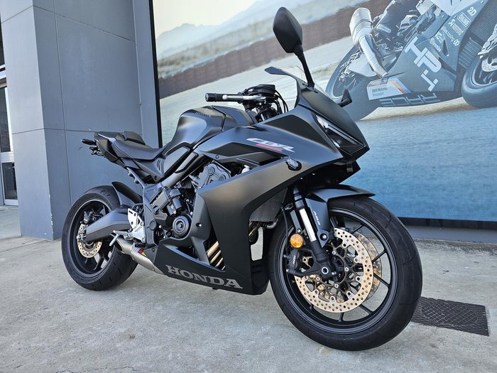 2025 Honda CBR650R E-Clutch CBR 650 Black