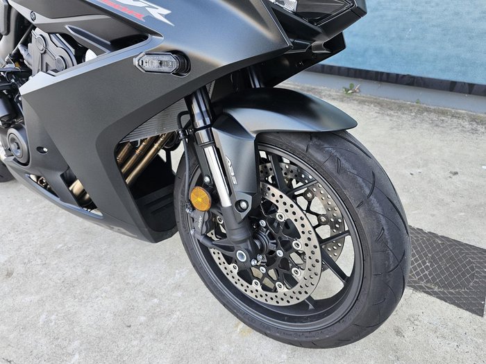 2025 Honda CBR650R E-Clutch CBR 650 Black