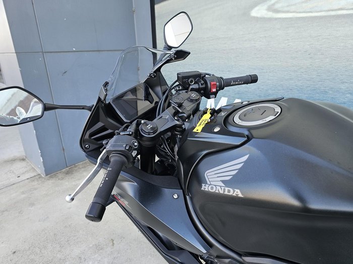 2025 Honda CBR650R E-Clutch CBR 650 Black