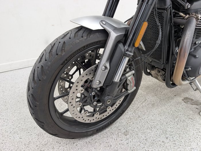 2024 Triumph 2024 Triumph 1200CC Speed Twin Jet Black