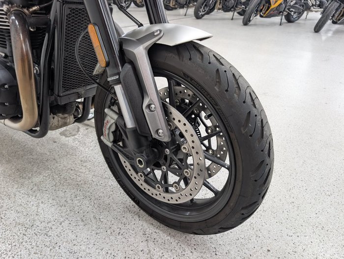 2024 Triumph 2024 Triumph 1200CC Speed Twin Jet Black