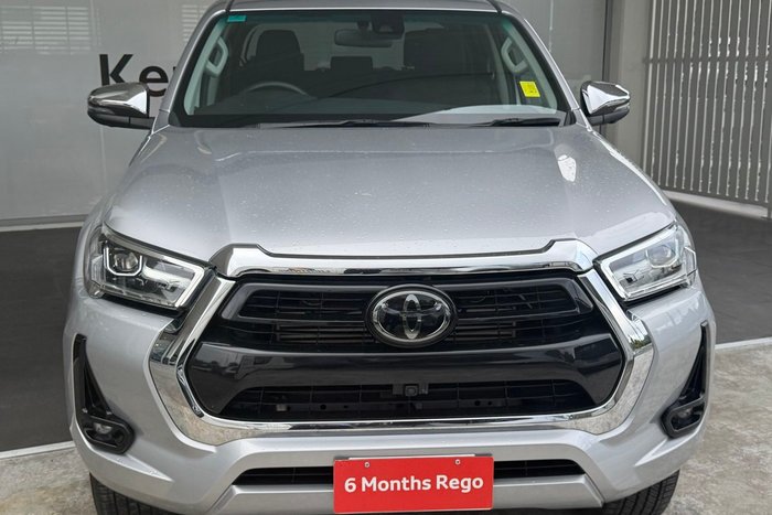 2023 Toyota Hilux SR5