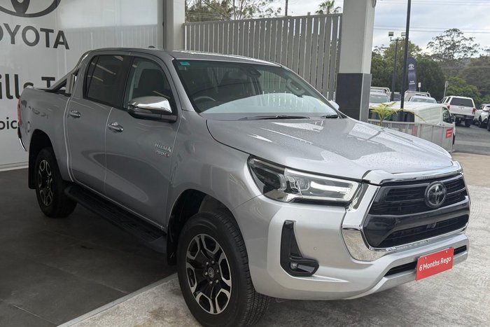 2023 Toyota Hilux SR5
