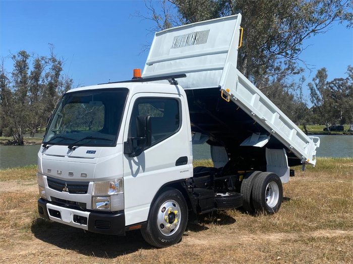 2017 Mitsubishi Canter