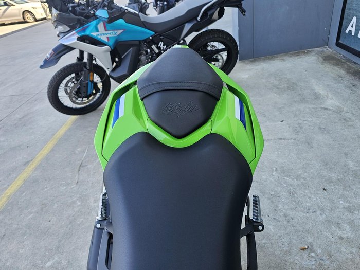 2026 Kawasaki Ninja ZX-10R ABS Ninja Green