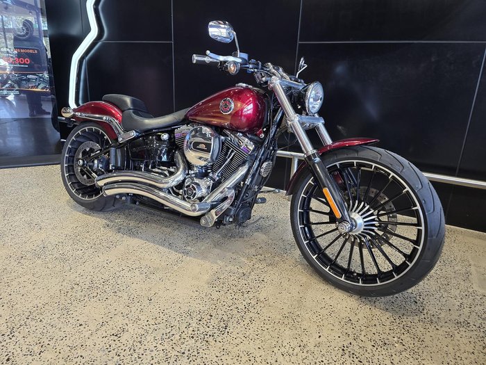 2017 Harley-Davidson Breakout 103 (FXSB)