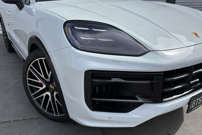 2024 Porsche Cayenne GTS