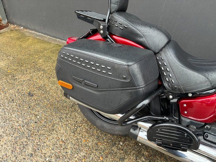 2018 HARLEY-DAVIDSON FLHCS HERITAGE CLC S 114 SOLID RED