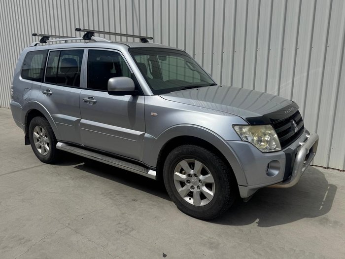 2010 Mitsubishi Pajero