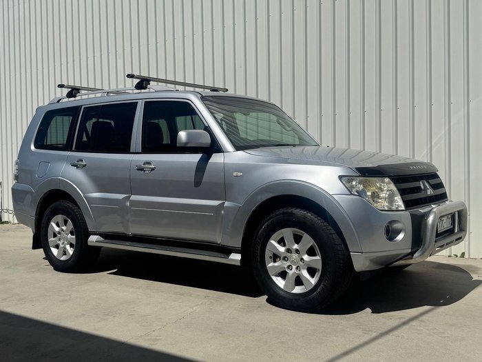 2010 Mitsubishi Pajero