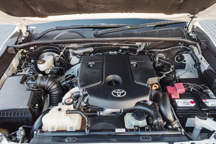 2022 Toyota Hilux SR