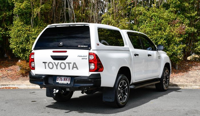 2025 Toyota Hilux SR5 48V