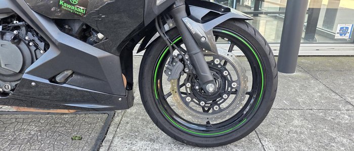 2023 Kawasaki Ninja 400 (EX400G) Ninja Black