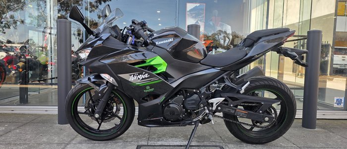 2023 Kawasaki Ninja 400 (EX400G) Ninja Black