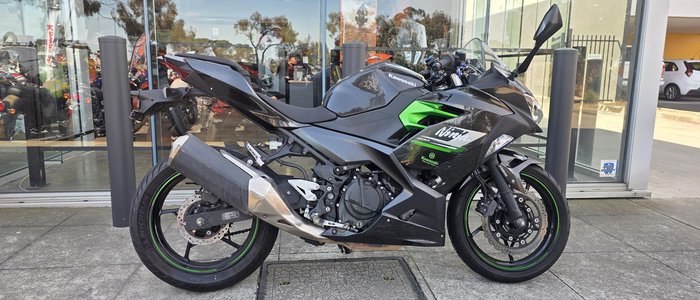 2023 Kawasaki Ninja 400 (EX400G) Ninja Black