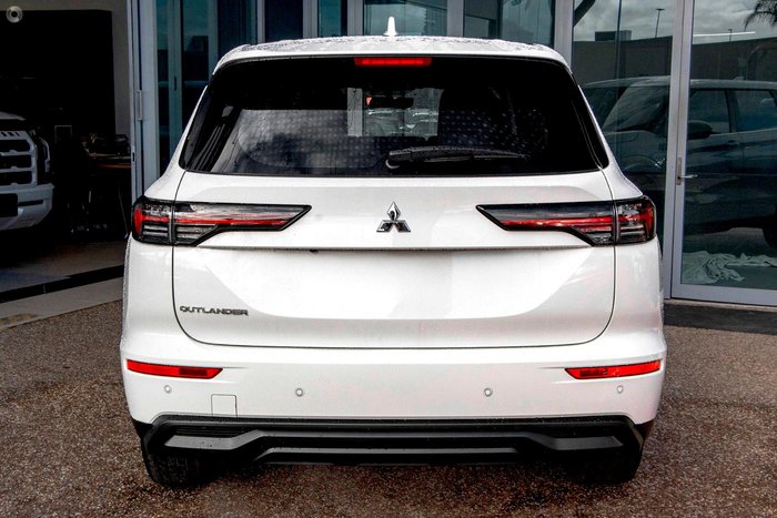 2025 Mitsubishi Outlander ES ZM MY25 White