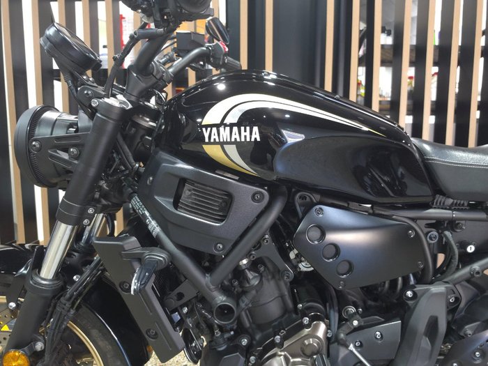 2023 Yamaha XSR700 Black