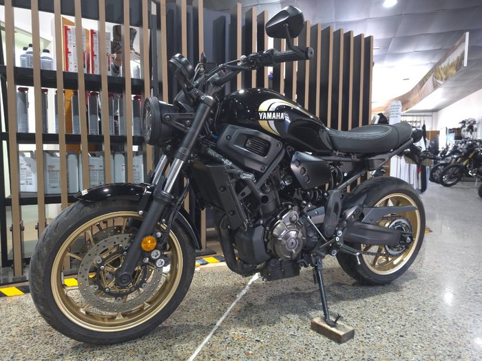 2023 Yamaha XSR700 Black