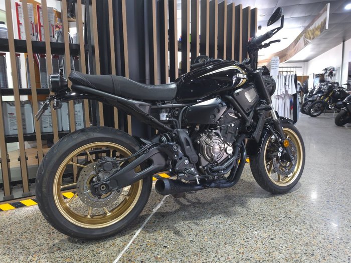 2023 Yamaha XSR700 Black
