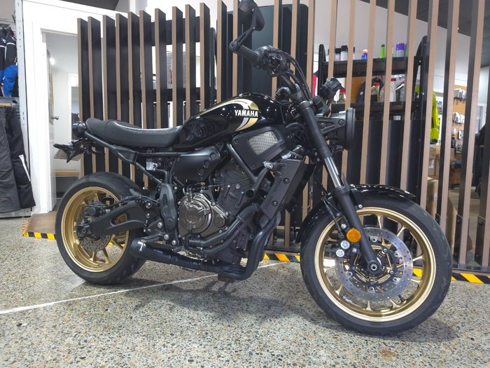 2023 Yamaha XSR700 Black